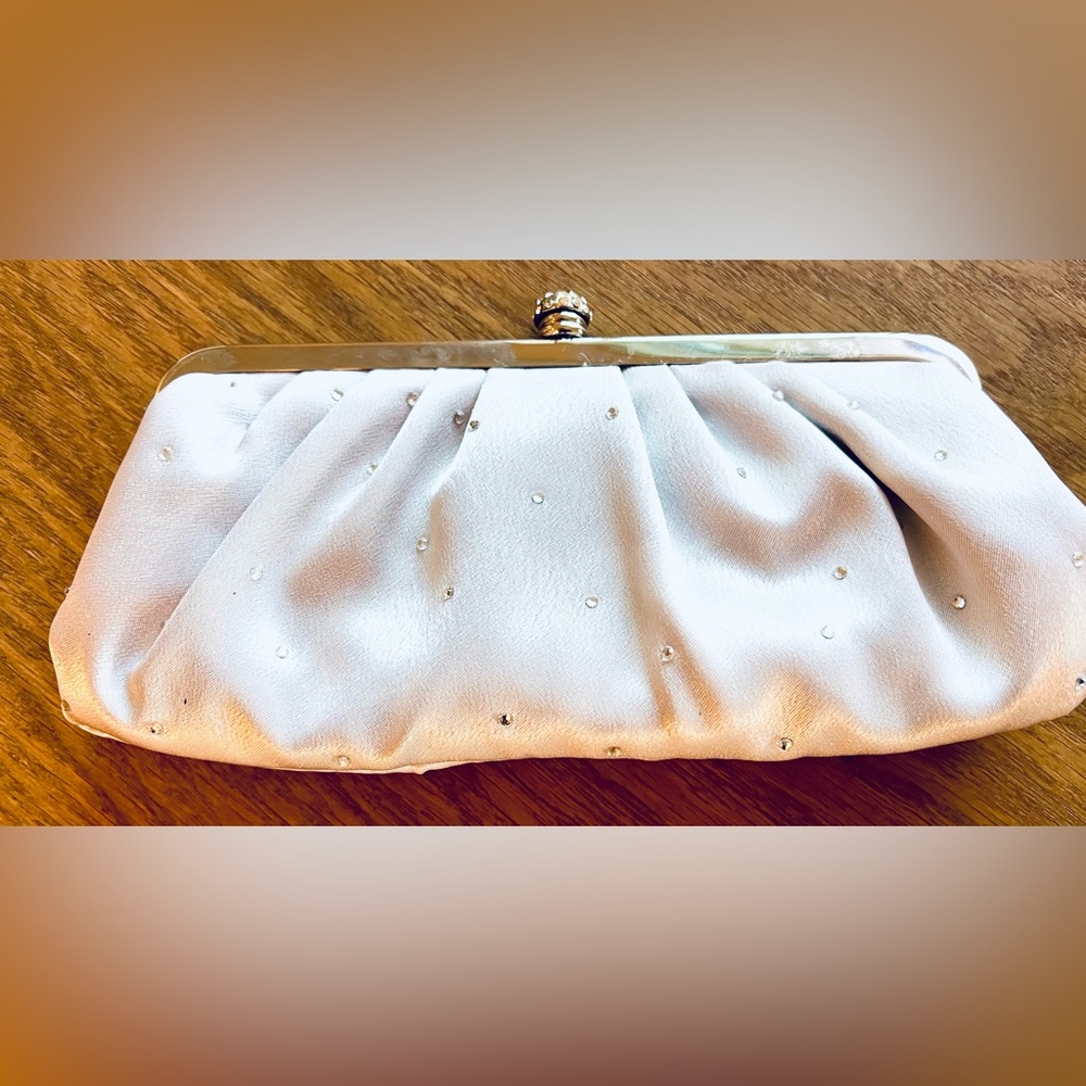 Party prom silver clutch with crystal stones !